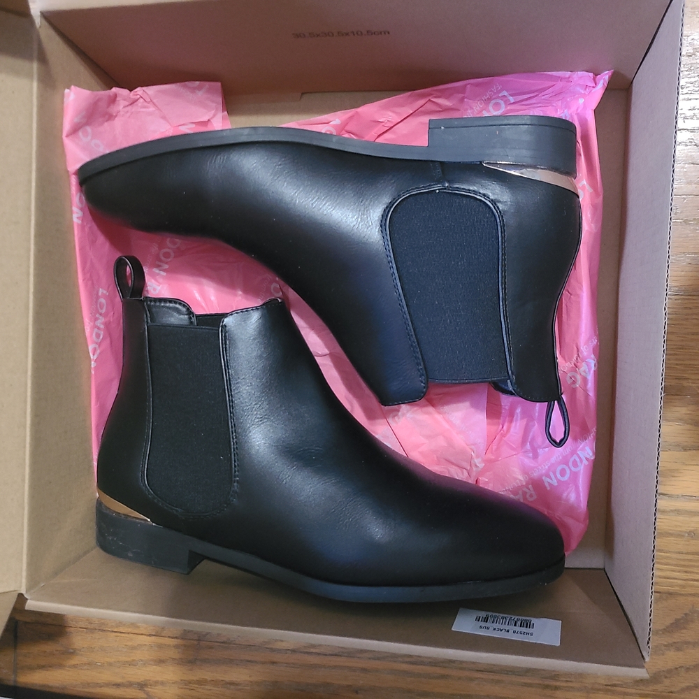 Ladie Black Ankle Boots with Gold Accent